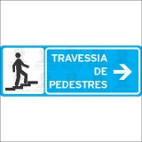 Travessia de pedestres á direita